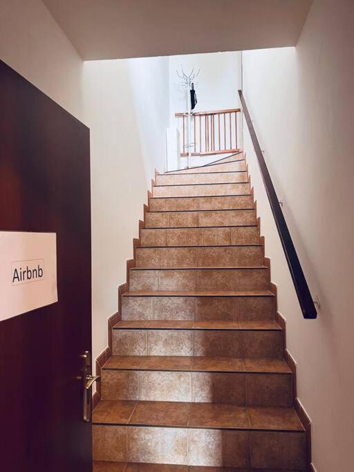 Apartman Se Zahradou 20 Minut Do Centra Prahy Ořech Εξωτερικό φωτογραφία